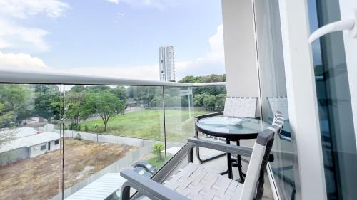 Sector 1 Nor-Oeste Apartment | Executive Condo with Gorgeous Views & Pet-Friendly Amenities