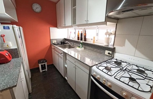 San Nicolas Apartment | Exceptional 2-Bedroom Central Apartment with Balcony