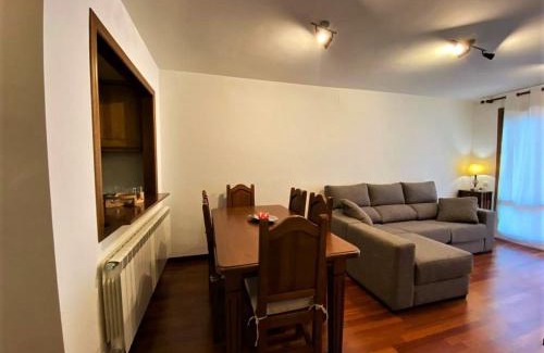 Puigcerda Apartment | Family-Friendly Duplex in Puigcerdà - Ideal for Relaxation