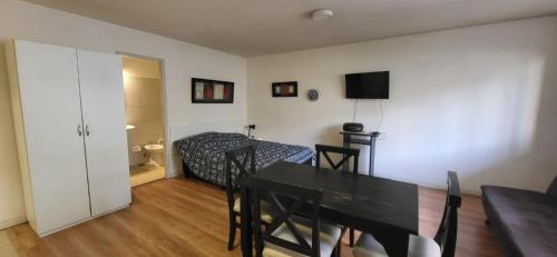 Buceo Apartment | Spacious Studio in Pocitos - Pet and Child Friendly Retreat