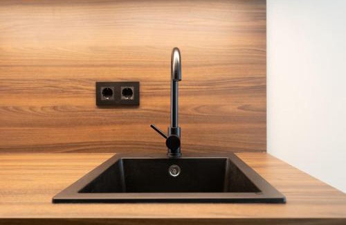 Almenara Apartment | Comfortable Apartment Near Plaza Castilla – 8/10 Guest Rated