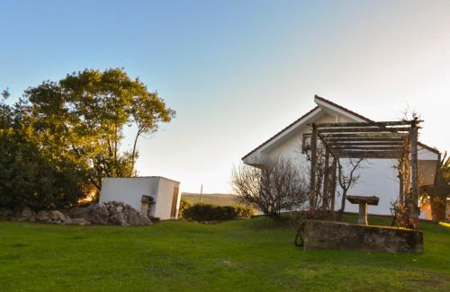 Bareyo House | Spacious Chalet in Ajo with Breathtaking Views
