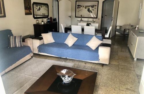 Pitangueiras Apartment | Modern Apartment with Pet-Friendly Amenities and 9.8 Rating