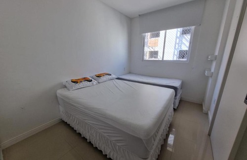 Castelo Branco Apartment | Comfortable Ocean View Apartment in Meia Praia, Itapema