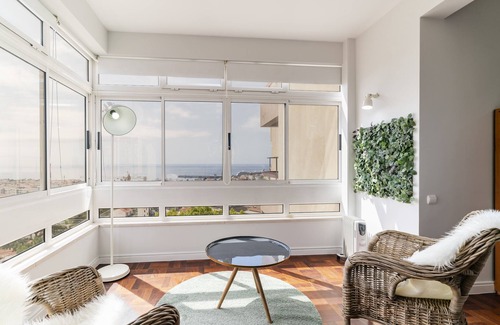 Imaculado Coracao de Maria Apartment | Modern Getaway Near City Center: Quinta Deão I Awaits