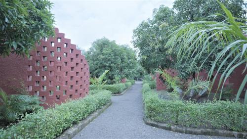 Talala Hotel | Discover Amraness Resort: Pet-Friendly Escape in Sasan Gir