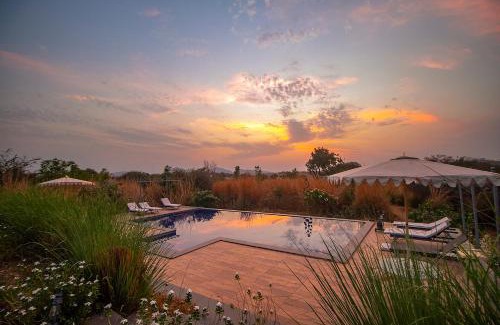 Sena Resort | Relaxing Retreat at Amritara Jawai Resort with Pool & Dining