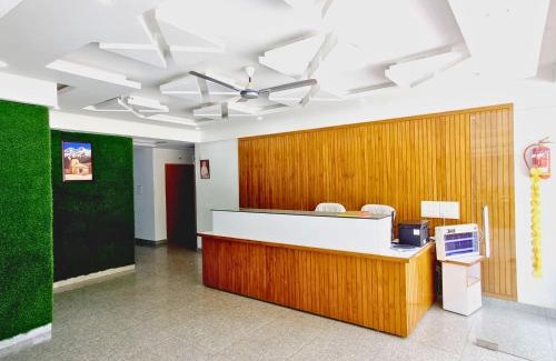 Ukhimath Hotel | Discover Amritara SunInn, Kedarnath - Family-Friendly Retreat