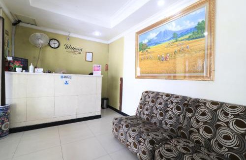 Tanjung Priok Hotel | Budget-Friendly AMS Hotel Koja with Breakfast & Accessibility