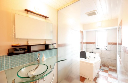 Chuo-ku Apartment | AMS Tower: Guest Rated 10/10 for Unforgettable Stays