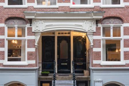 De Weteringschans Apartment | Central Amsterdam Apartment: Family-Friendly Stay Awaits