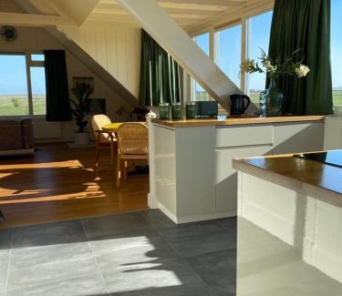 Uitdam Bed & Breakfast | Amsterdam Garden Studio