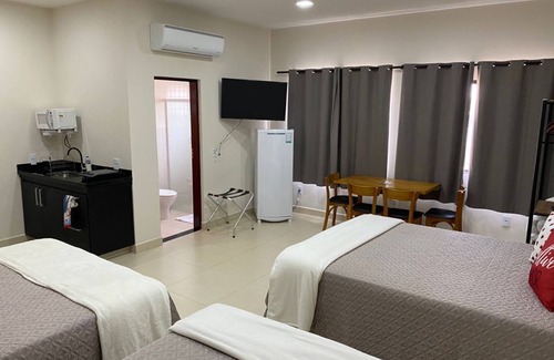 Holambra Hotel | Discover Amsterdam Suítes: Family-Friendly with Dining Options