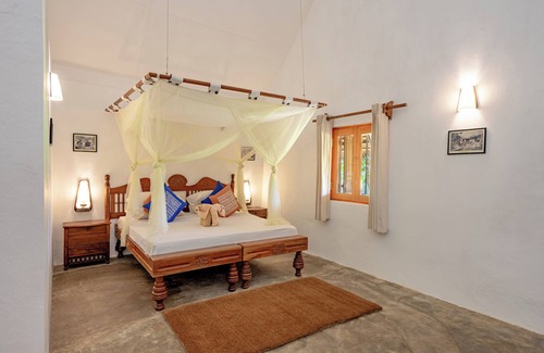 Sigiriya Hotel | Relaxing Amuna Ayurvedic Retreat with Spa and Restaurant