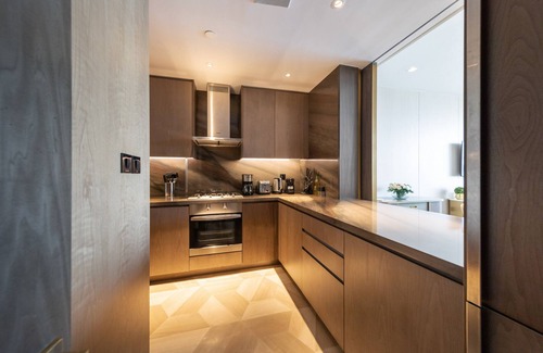 Palm Jumeirah Apartment | Elegant 2BR with Ocean View at FIVE Palm, Rated 10/10