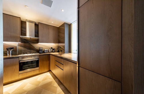 Palm Jumeirah Apartment | Elegant 2BR with Ocean View at FIVE Palm, Rated 10/10