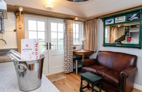 Ryther House | Stay at Amy Johnson: A Premier 4-Star Experience