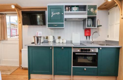 Ryther House | Stay at Amy Johnson: A Premier 4-Star Experience