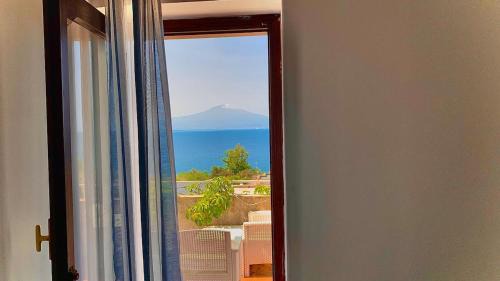 Costa Saracena-Castelluccio House | AMY'S VILLA sul mare Costa Saracena Castelluccio