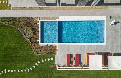 Paradhisos Hotel | Exceptional Oceanfront Stay at Amyntas Seafront Hotel