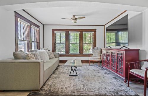 Russellville House | Discover Amys Place: 4 Bedroom Retreat by Arkansas Tech