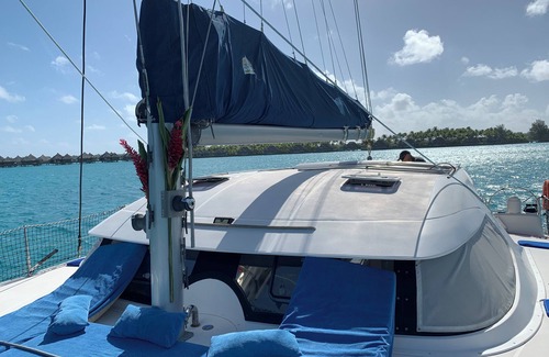 Bora Bora Boat Rental | Discover an Enchanting Cruise Experience in Bora-Bora!