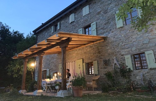 Palagano Cottage | Idyllic Stone Retreat in the Heart of the Apennines