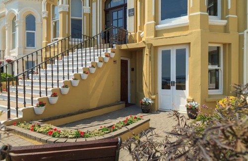 Port St Mary Apartment | An apartment that sleeps 3 guests in 2 bedrooms
