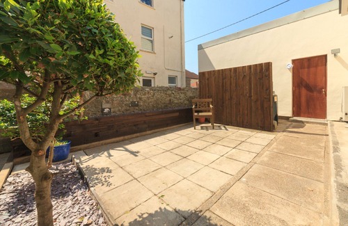 Port St Mary Apartment | An apartment that sleeps 3 guests in 2 bedrooms