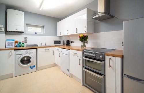 West Down Cottage | Oceanfront Apartment for 6 with Pool & Breakfast Included