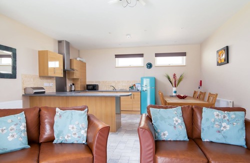 West Down Cottage | Comfortable Apartment for 6 with Ocean Views and Pool