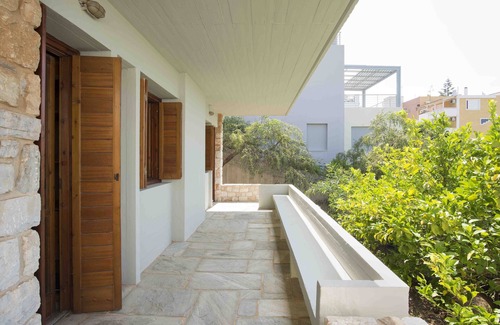 Anavyssos Villa | Architectural Gem in Anavyssos with Pool & Scenic Views