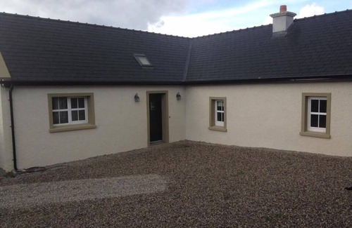 Puckaun Cottage | Beautiful Retreat: Private & Pet-Friendly with High Ratings