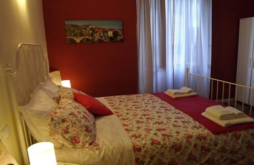 Tresana Bed & Breakfast | Experience Timeless Charm at Camera Brezza with Ocean Views