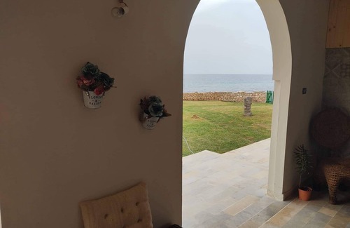 El Haouaria Villa | Beachfront Villa with Ocean Views and Family-Friendly Amenities