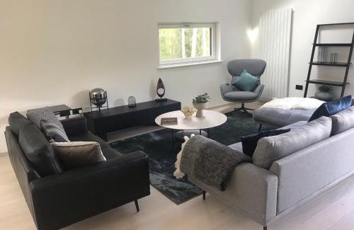 Crianlarich Ski Chalet | Experience An Caisteal Chalet: Family & Pet-Friendly Retreat