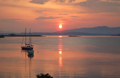 Connel House | Family-Friendly An Cala with Pet Amenities and Top Ratings