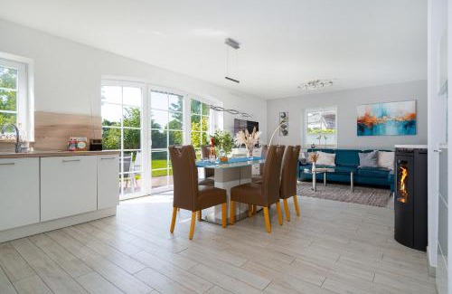 Greetsiel House | Family-Friendly Retreat at An den Zwillingsmühlen - 9/10 Rating