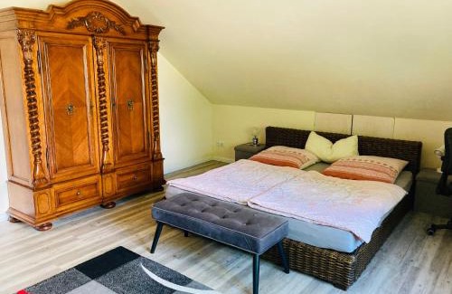 Hennickendorf Apartment | Discover An der Glocke: Family-Friendly Dining Awaits