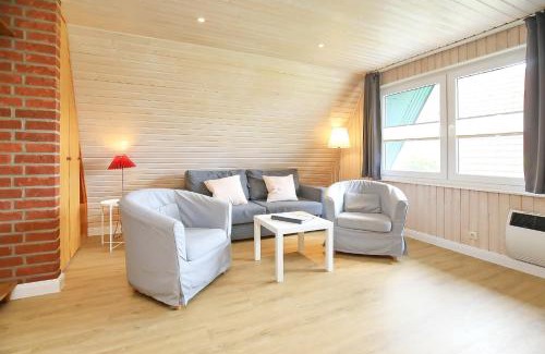 Redewisch House | Cozy Finnhütte 04 with Oceanfront Views & Pet-Friendly Perks