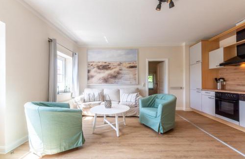Redewisch Apartment | Cozy Oceanfront Retreat: An der Steilküste Wohnung 01