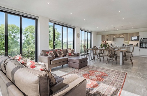 Leintwardine Cottage | Modern Eco Home with Kitchen & Pet-Friendly Amenities