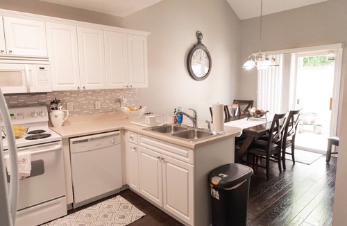 Donelson Hills House | Cozy Retreat Near Downtown Nashville with Spa & Hot Tub