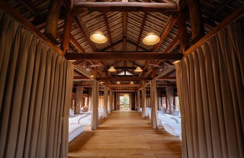 Ha Giang Hotel | An Home - Tips & Tours for travelers, from locals - Motorbikes Rental