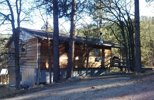 Keystone Cabin | Experience a 3 Bedroom Cabin Near Rushmore with Pool