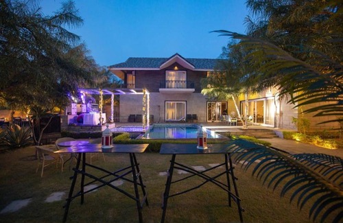 Sanganer Villa | Indulgent 3 Bedroom Villa with Private Pool by Wanderlust