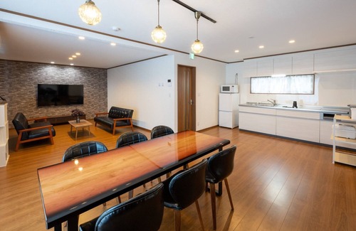 Furano House | Experience Furano: Family-Friendly Inn with Breakfast Included