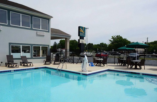 Georgetown House | An Intimate & Romantic Getaway! Free Breakfast
