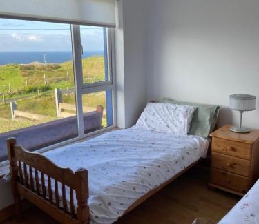 Carrick House | Child-Friendly Retreat at An Nead with High Guest Ratings