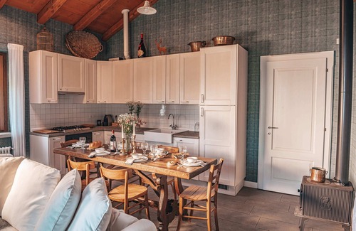 Levo House | Idyllic Stone Retreat with Pool & Nature Views - 9.6/10 Rated